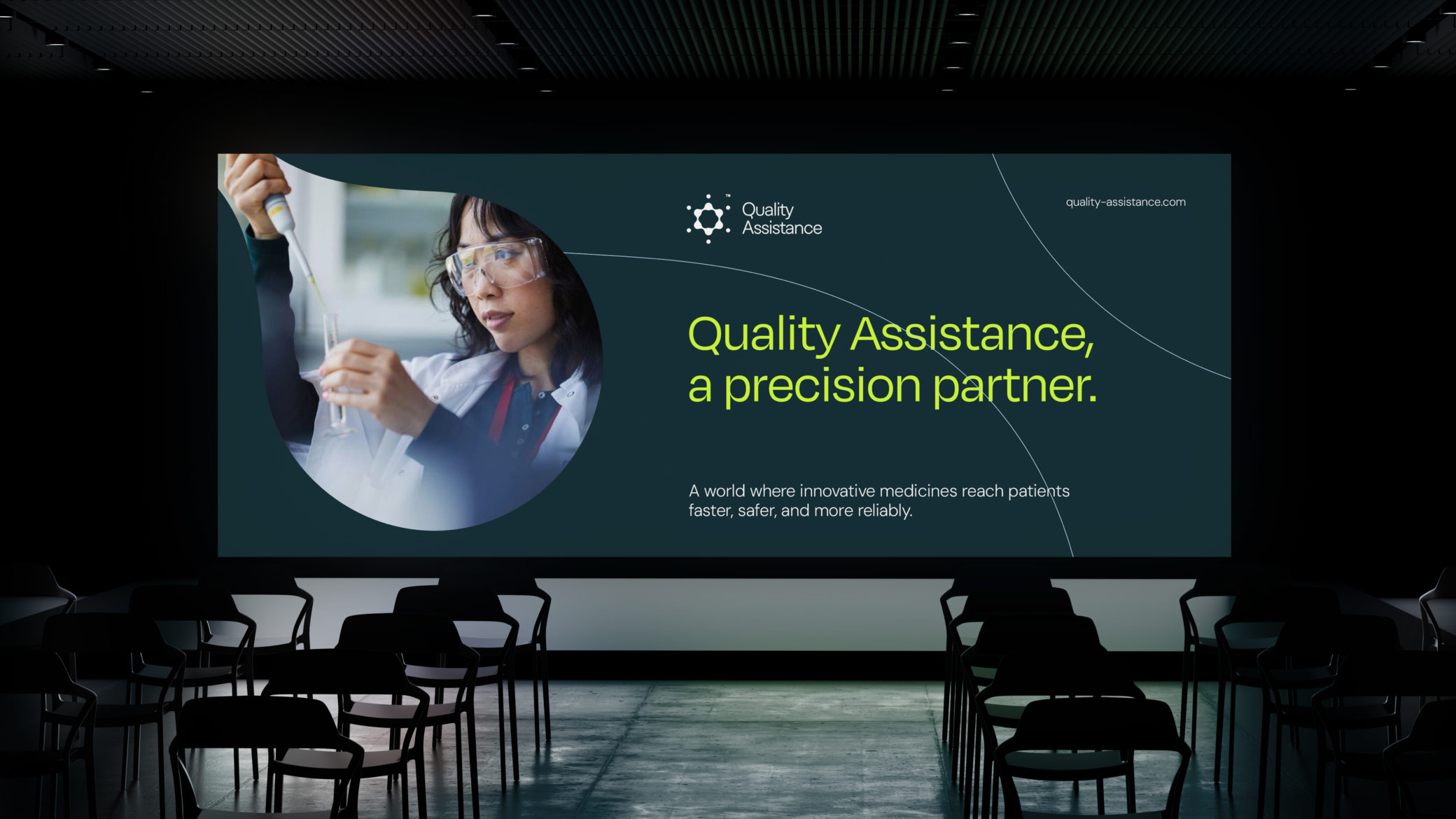 Conference Screen Mockup (Empty) copie